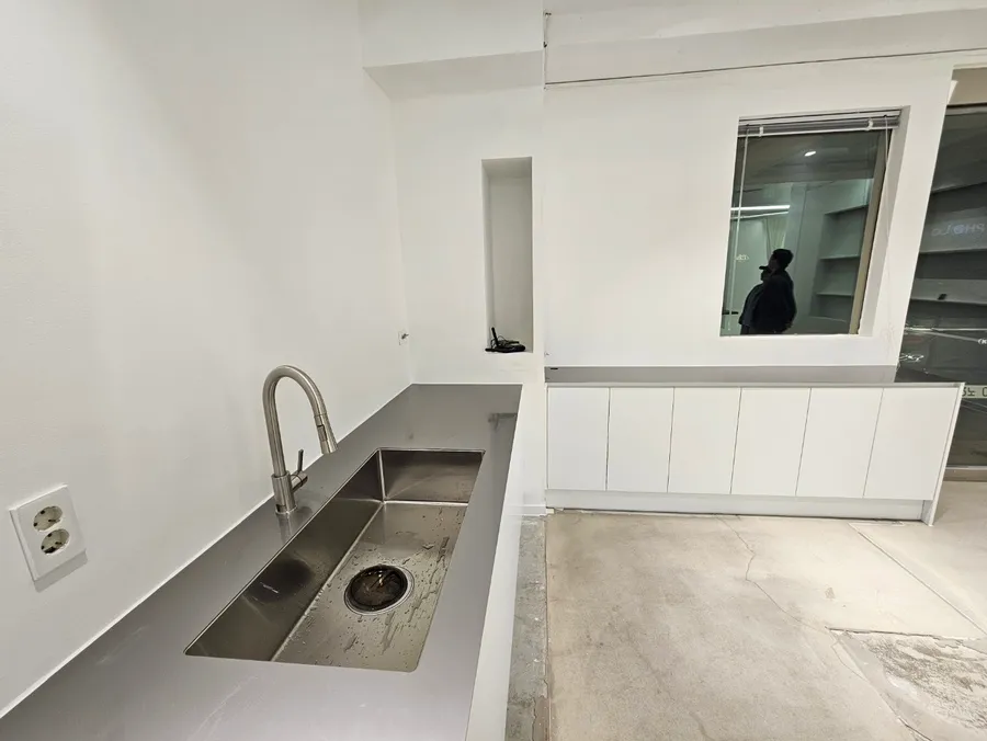 파주 운정 꽃집 스테인리스 싱크대 상판 맞춤제작 시공사례 - 20평대 작업대 교체 전문 시공사례 사진