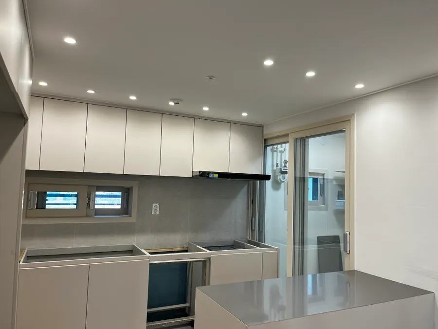 일산 장항동 아파트 스테인리스 아일랜드 싱크대 맞춤제작 시공후기 (밥솥장, 전자레인지장 포함) 시공사례 사진