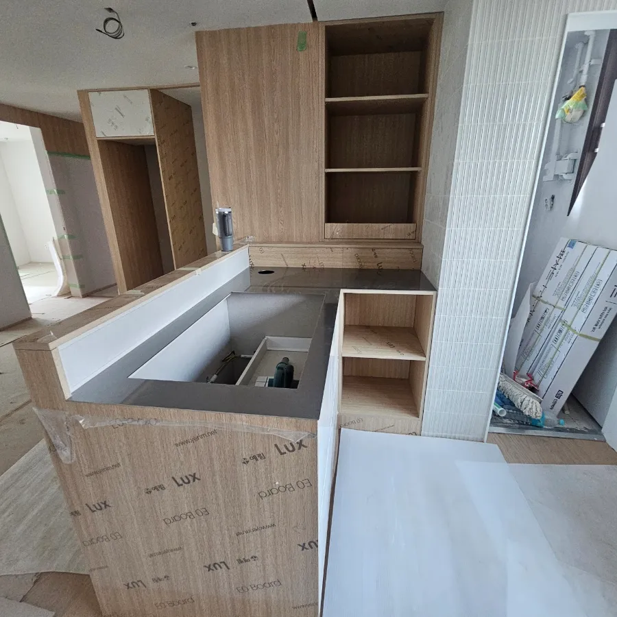 동판교 3t 스테인리스 싱크대 상판 시공 후기 - 깔끔한 볼깜뽀 마감 시공사례 사진