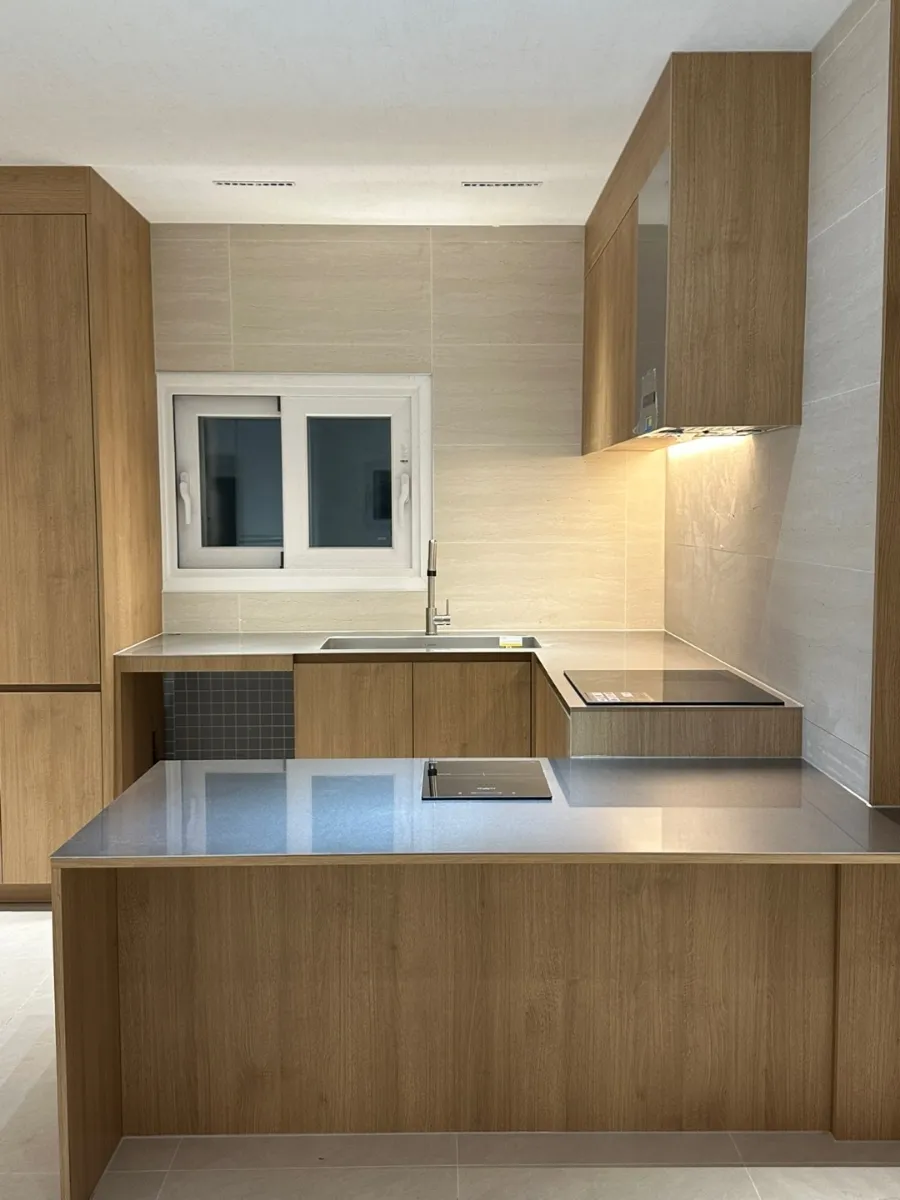 [싱크대장김상진] 우드와 스테인리스 상판의 완벽한 조화, 분위기 있는 싱크대 시공후기 시공사례 사진