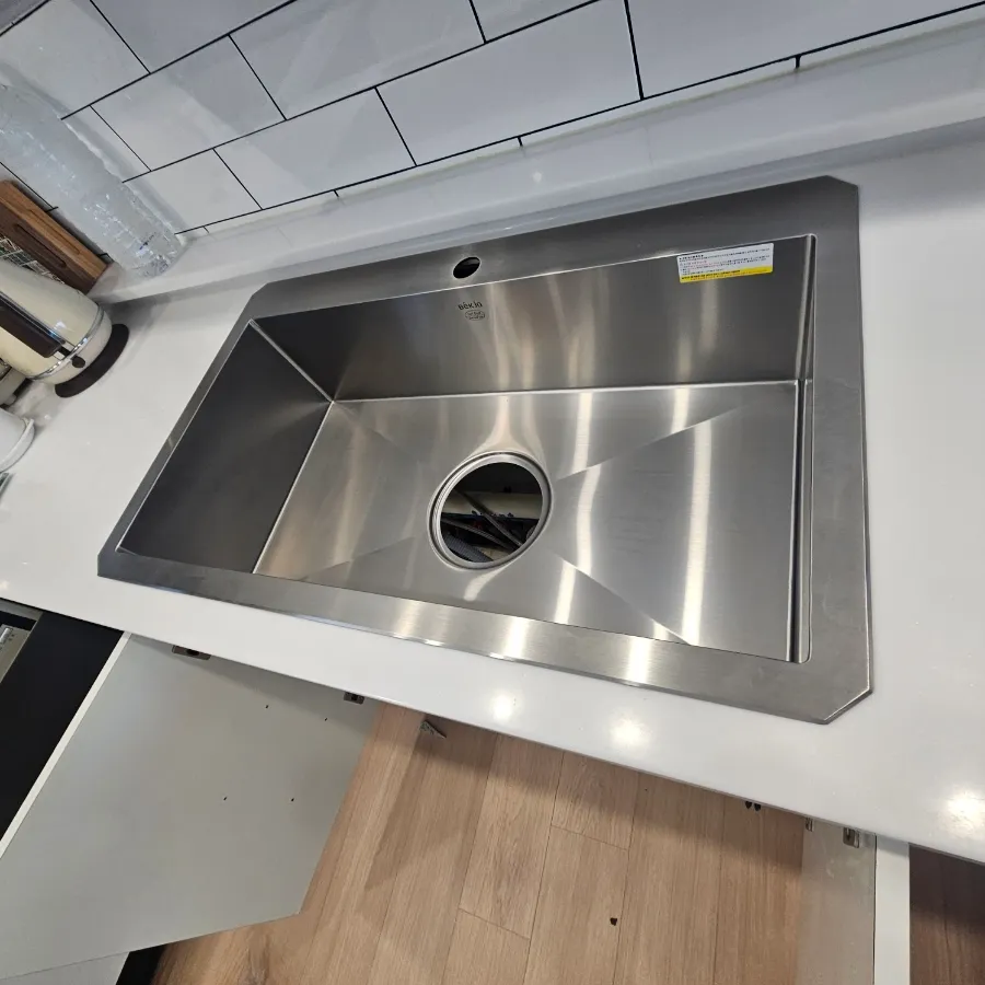 일산탄현 대리석 싱크대 상판 교체 후기 - 고급 수전과 사각 싱크볼로 완벽 시공 시공사례 사진