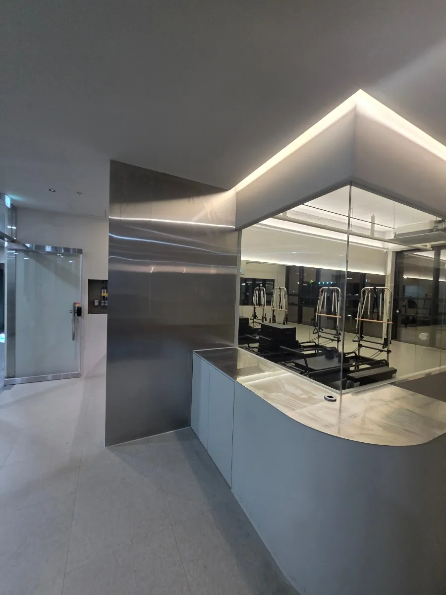 싱크대장김상진 스테인리스 벽체 R값 카페바 헤어라인 시공 후기 시공사례 사진