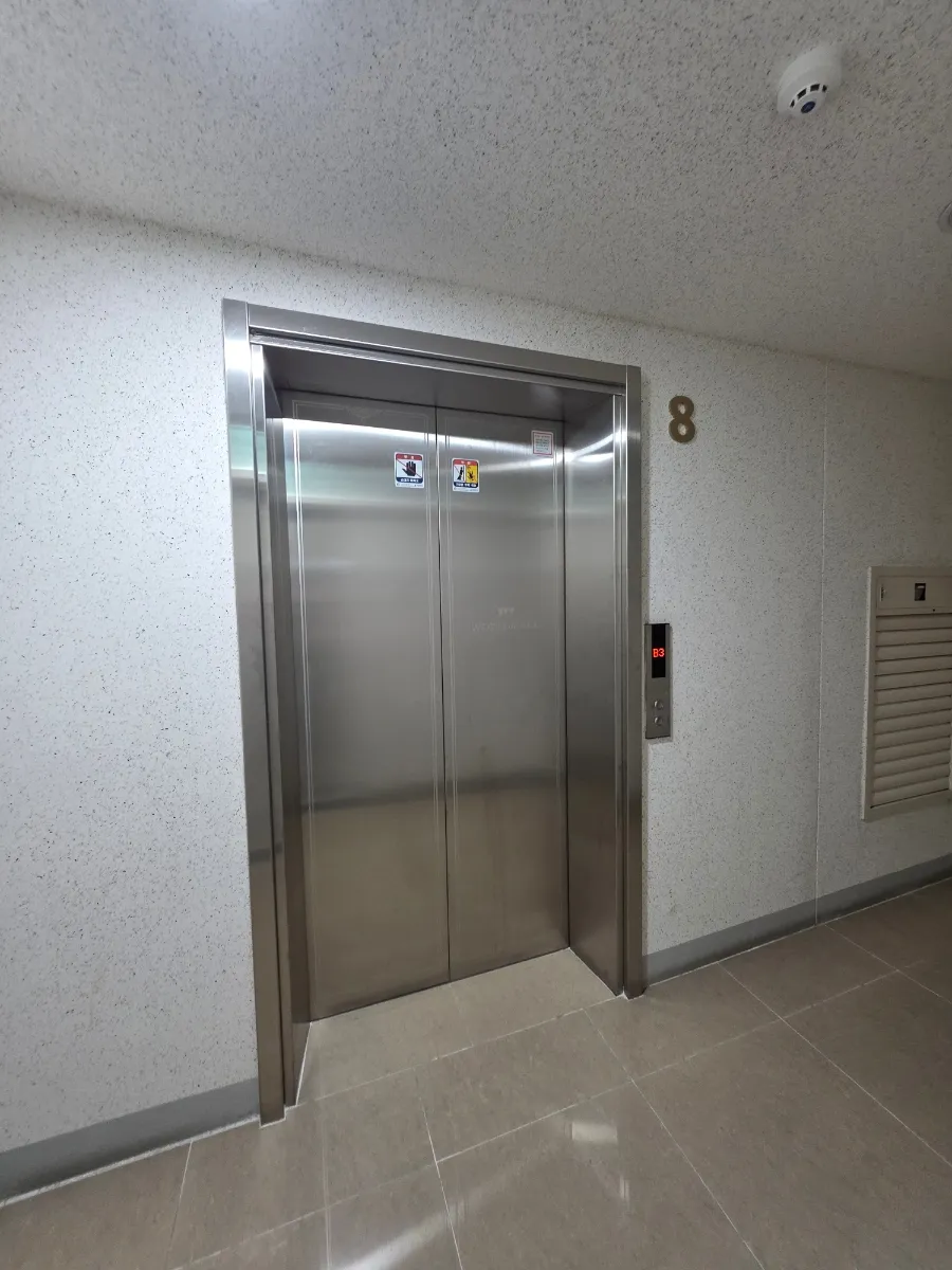 대구 달서구 월드마크웨스트엔드 대형 아일랜드 스테인리스 상판 3T 시공 후기 - 싱크대장김상진 시공사례 사진